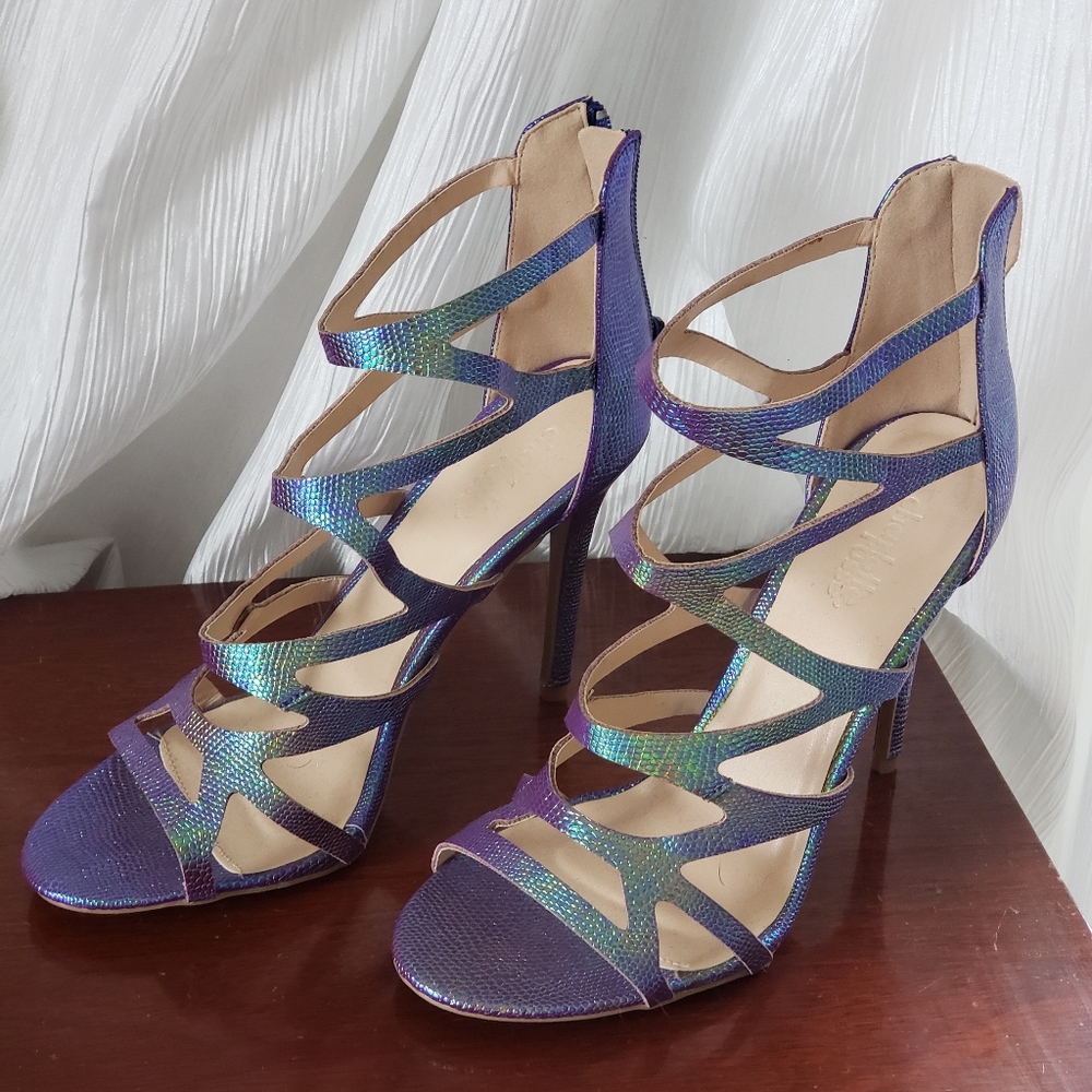 NWT Purple metallic stiletto heels